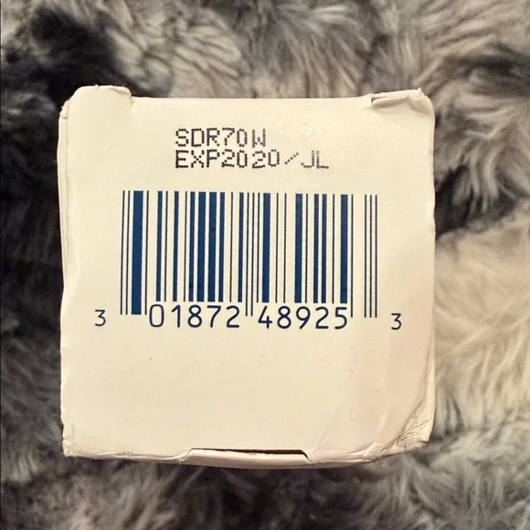 NWT CeraVe Therapeutic Hand Cream with Hyaluronic Acid & Ceremides - Picture 9 of 12